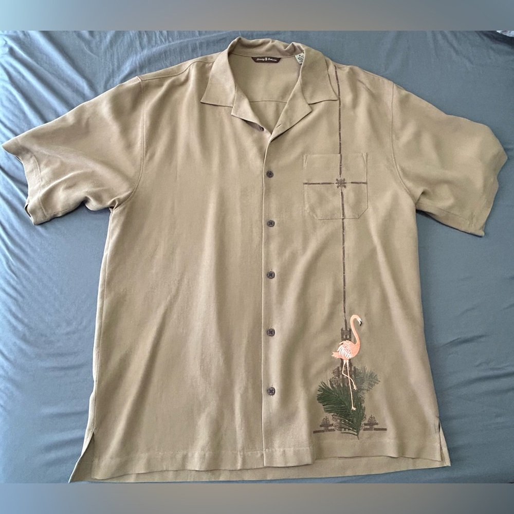 Tommy Bahama Men’s Medium 100% Silk Flamingo Lanes Short Sleeve Button Up Shirt